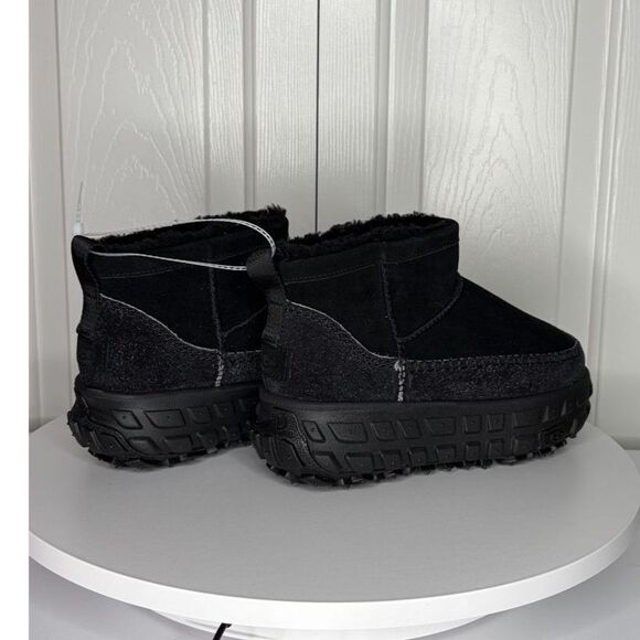 UGG Venture Daze Ultra Mini Boots Black Suede – Women’s Size 7 - Picture 5 of 13